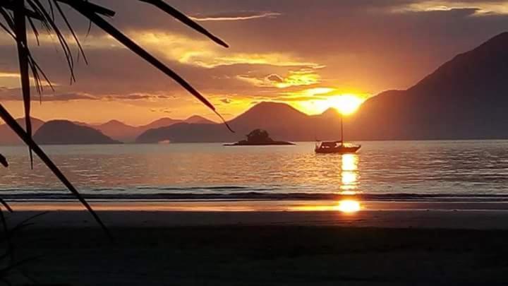 Suite A Beira Mar Em Ubatuba-Sp Dış mekan fotoğraf